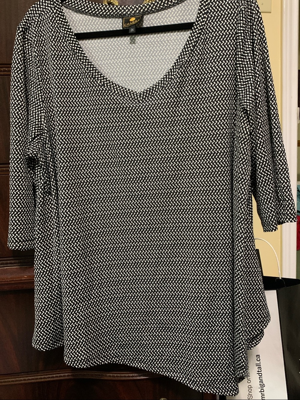 Chaus Black & White Patterned V-Neck Tunic